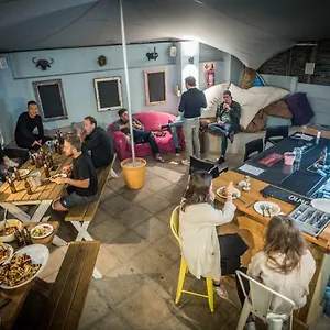 Atlantic Point Backpackers Hostel